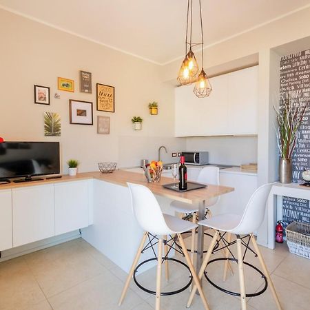 Angel'S Traveller'S Apartment Parma Dış mekan fotoğraf