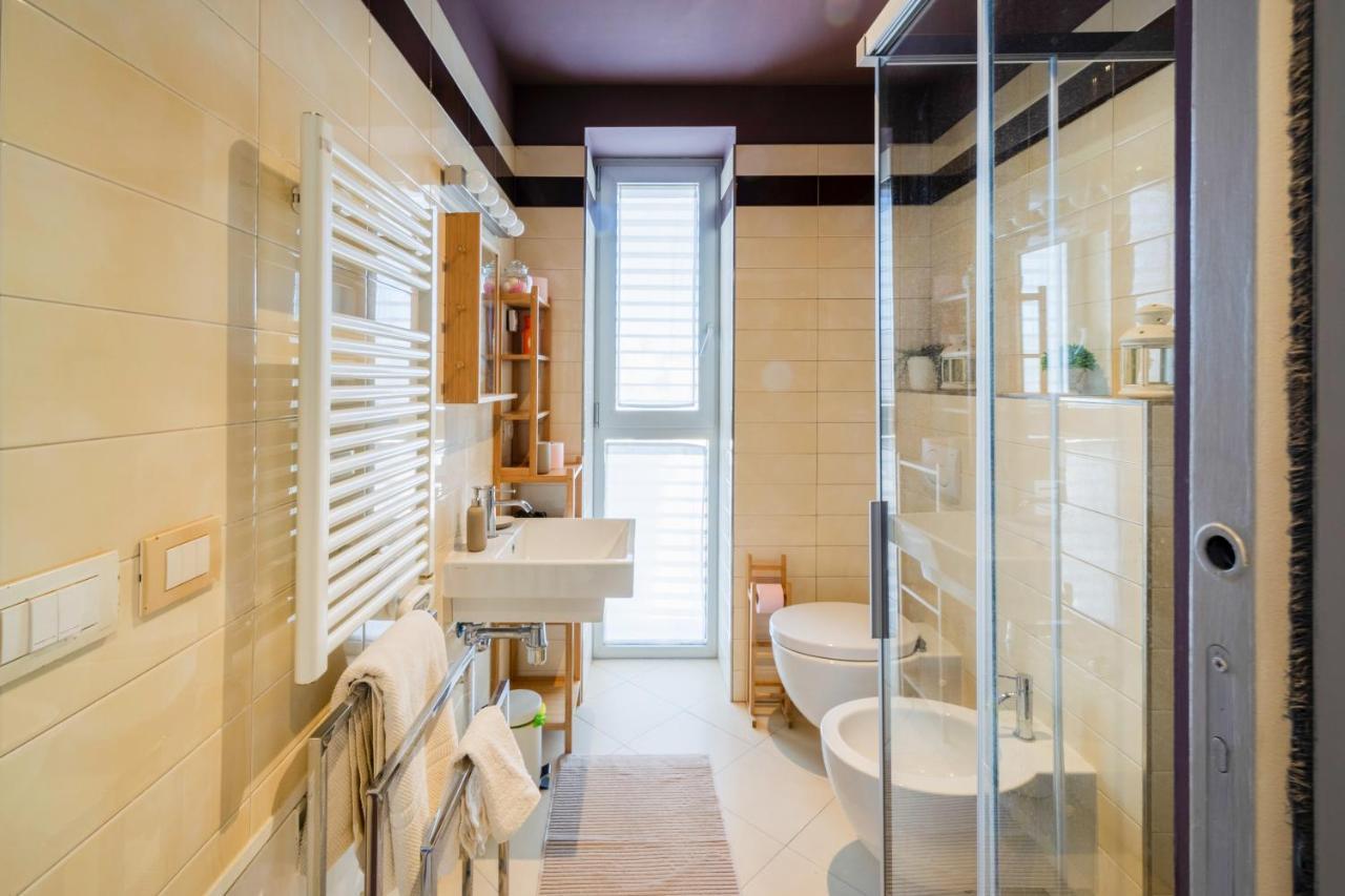 Angel'S Traveller'S Apartment Parma Dış mekan fotoğraf